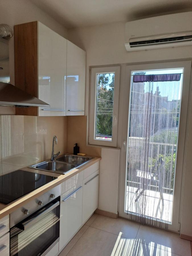 Yulia Apartman Pula Ngoại thất bức ảnh